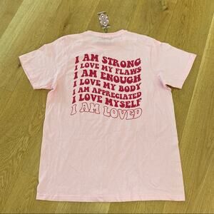 Boohoo - Tall I Am Loved Back Print Tee in Pink Size US8
